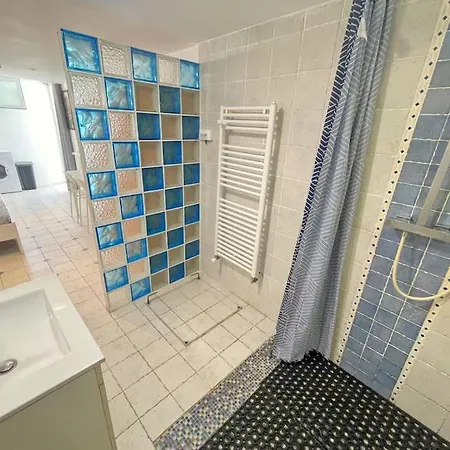 4 - Proche Centre شقة
