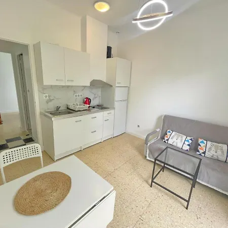 Apartment 4 - Proche Centre *