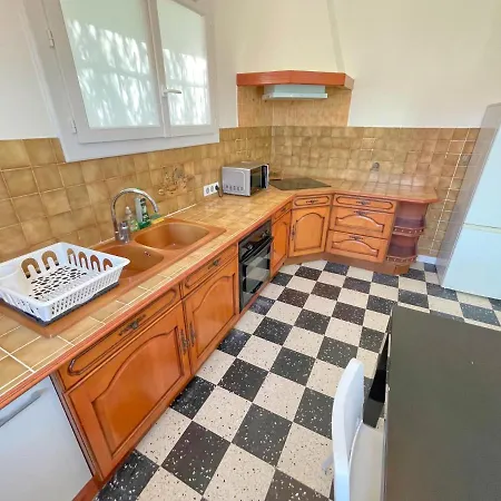 4 - Proche Centre Apartment *